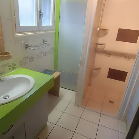 Maison De Village Ferienhaus Perrier